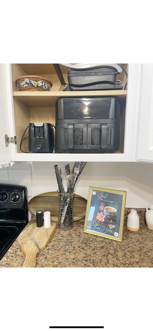 Photo - 4915 Weymouth St