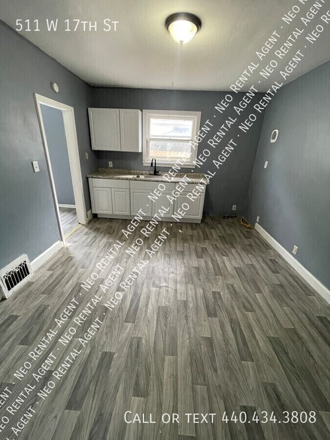 Photo - 511 W 17th St