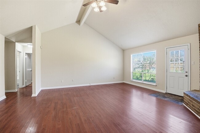 Photo - 4922 Temple Bell Dr