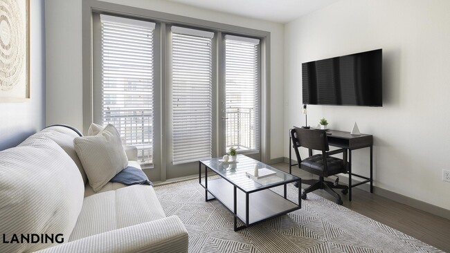 Photo - 101 S Center St Unidad 528