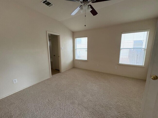 Photo - 813 Middle Brook Dr