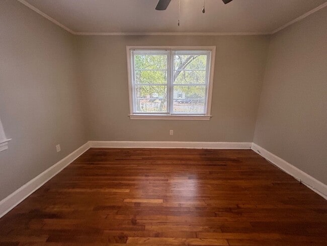 Photo - 5105 Middleton St