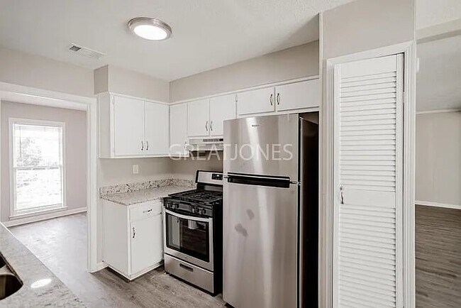 Photo - 134 Sycamore Ct