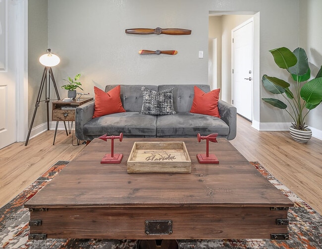 Photo - 2501 W North B St Unidad FL2-ID1053140P