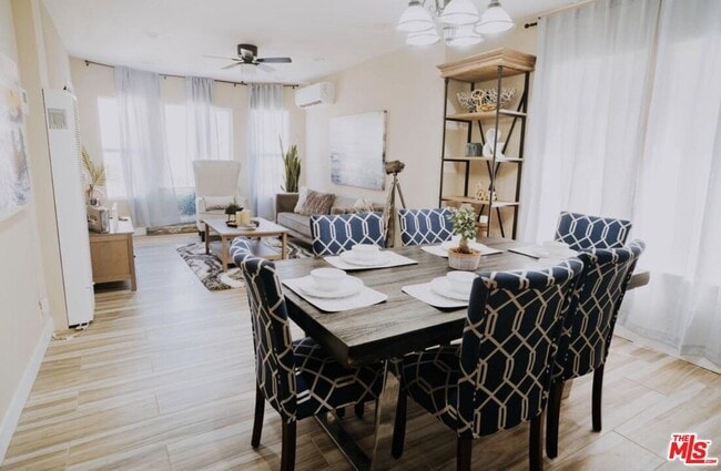 Photo - 1134 E 35th St