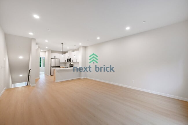 Photo - Spacious 3-Bedroom Townhouse Retreat with 3 Full Baths in Bothell - 1,551 Sq. Ft. of Modern Comfort!