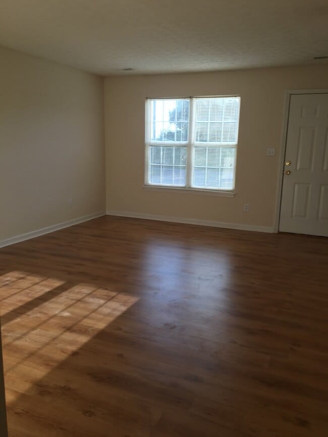 Photo - 3840 Banyan Dr Unit C