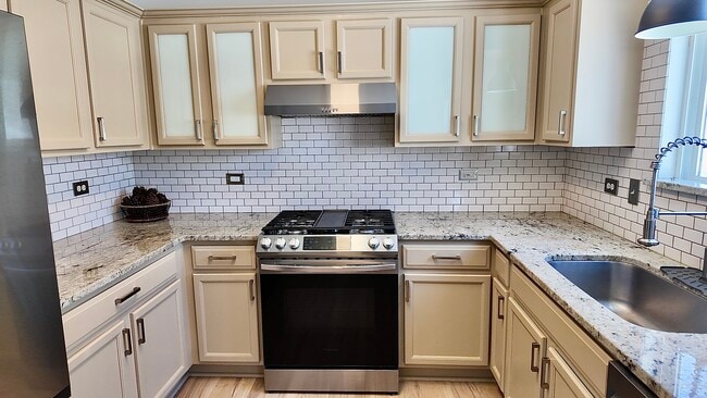 Photo - 68 Kempton Dr