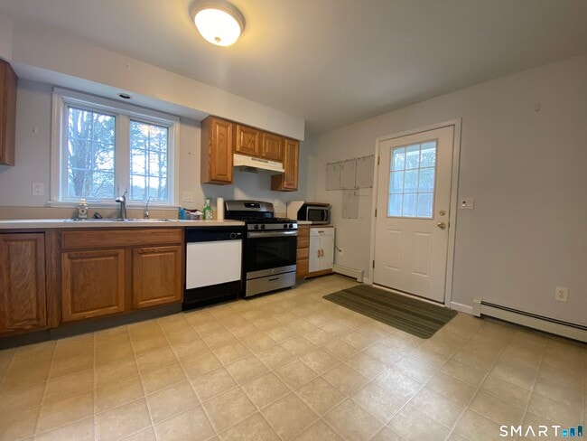 Photo - 185 Whitbeck Rd