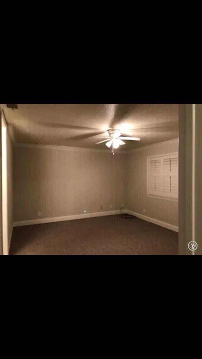 Photo - 9003 Bridgewood Ct