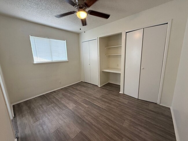 Photo - 2307 Lake Louise Dr