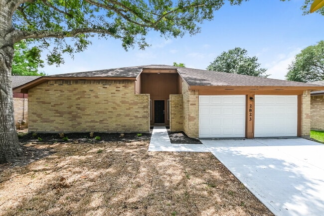 Building Photo - 2823 Woodhall Ct