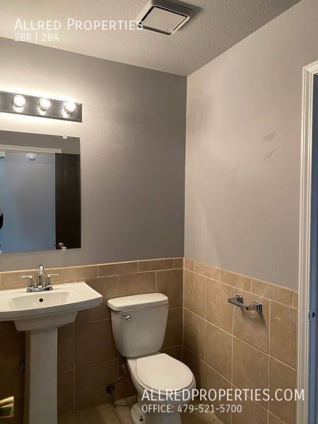 Photo - 1232 Wilson St