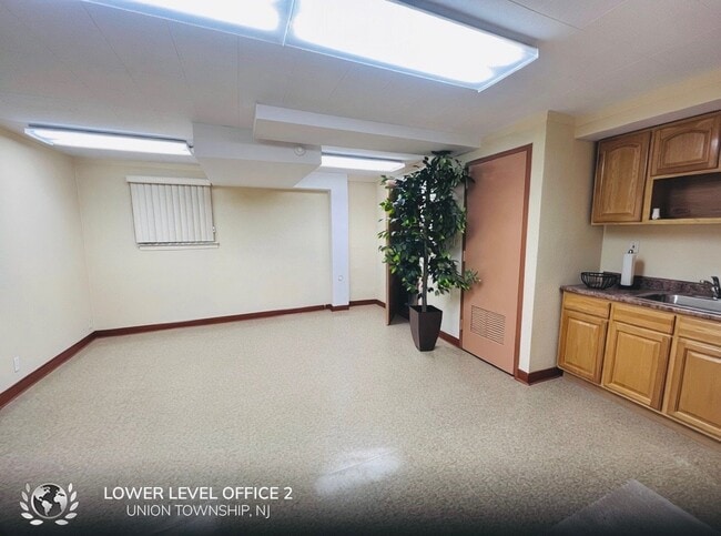 Photo - 301 Tucker Ave