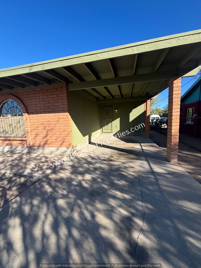 Photo - 654 W Mabel St