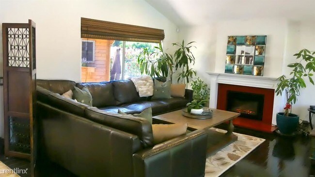 Photo - 4 br, 2.5 bath House - 1938 Parkwood Ct