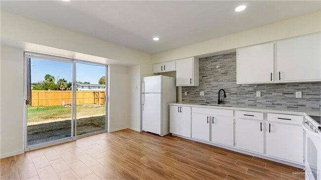Photo - 11 N 22nd St