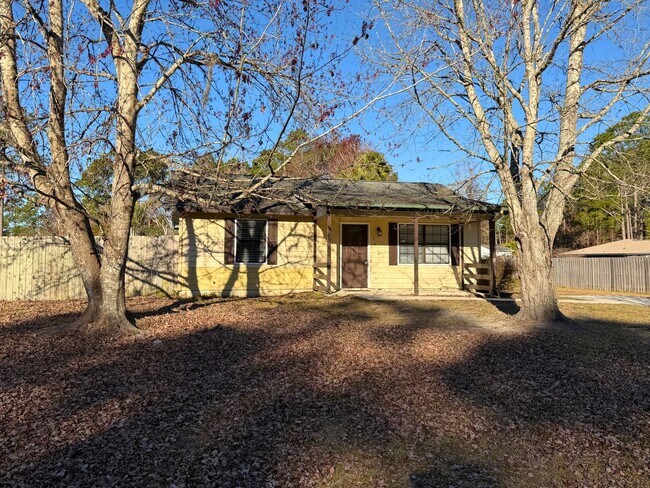 Photo - 2 Bedroom Home w/ Flex Room, fenced in yard - Close to base!!