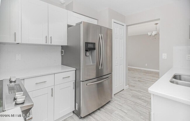 1738 El Prado Rd Unit 5