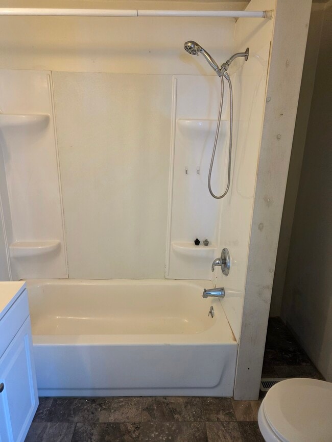Photo - 144 W Clark St