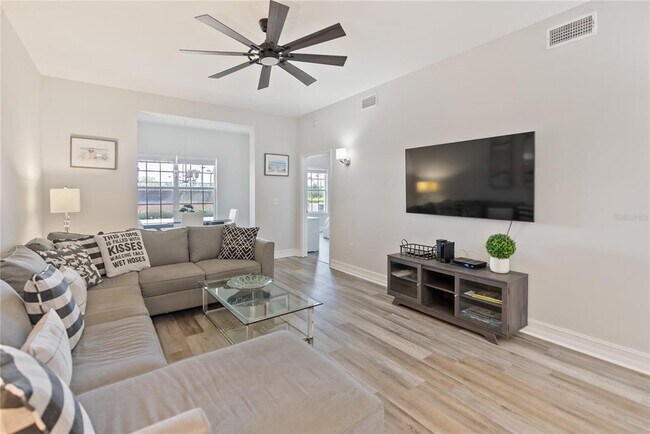 3702 54th Dr W Unit 102