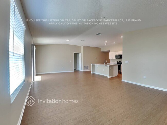 Photo - 1058 Caitlin Loop