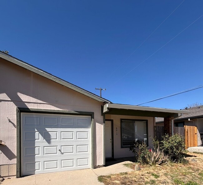 Building Photo - 6013-6013 Woodminster Cir Unit 1774001001