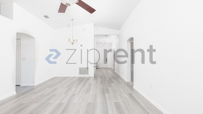 Photo - 510 Heather Hill Blvd