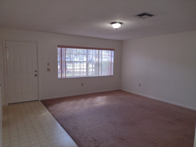 Photo - 7429 Mead Dr Unidad 7429 Mead Drive
