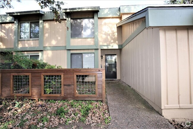 Building Photo - 9526 Quail Village Ln Rental