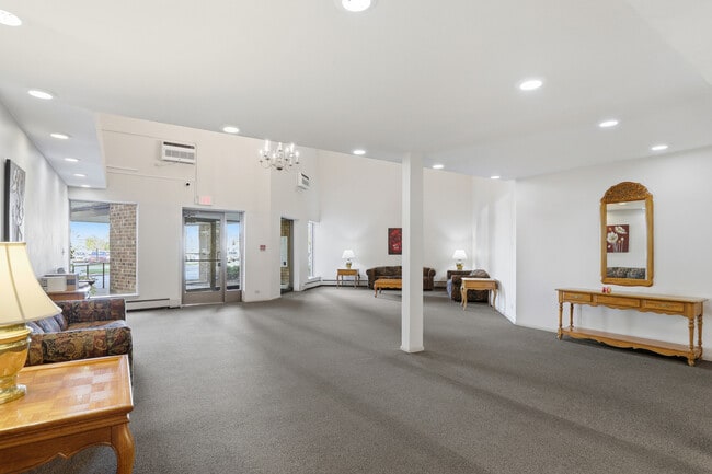 Photo - 1375 Rebecca Dr