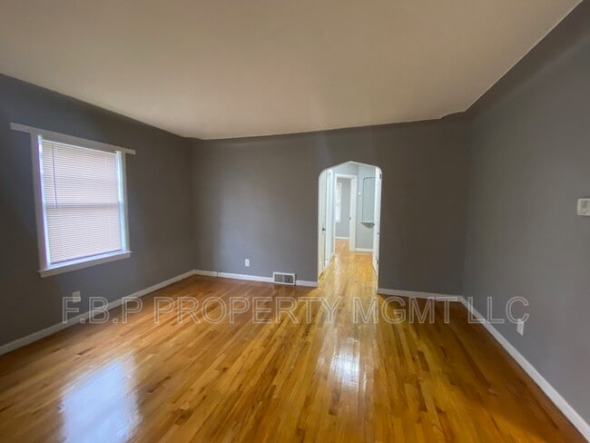 Photo - 18626 Prevost St