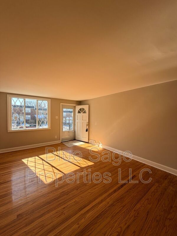 Photo - 5207 Westbrook Dr