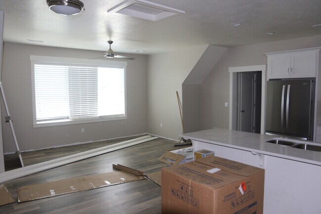 Photo - 35 N 800 E Unidad 1 bed 1 bath quiet modern design