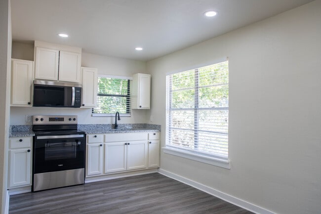 Photo - 139 Wichita Ct Casa