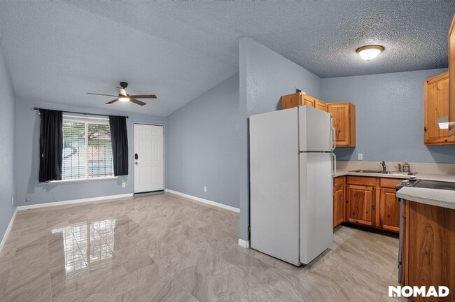 Photo - 3645 N 69th Ave