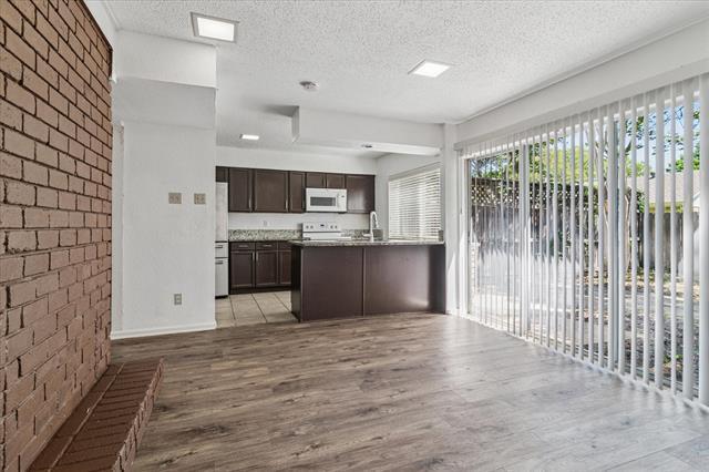 Photo - 1302 Summerwood Ln