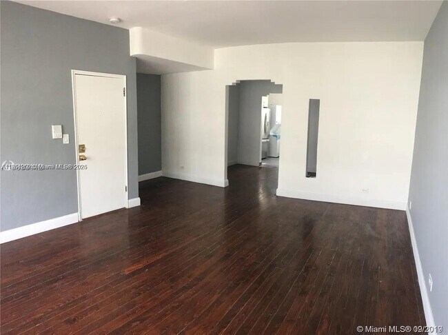 Photo - 736 12th St Unit 7