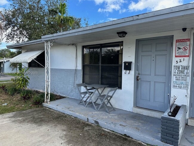 Building Photo - 521 SW 9th St Unit 1