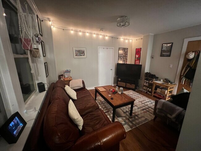 Photo - 155 Endicott St Unidad 11