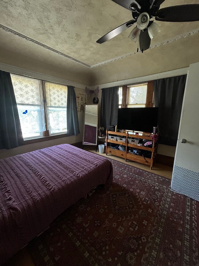 Photo - 2540 N Oakland Ave