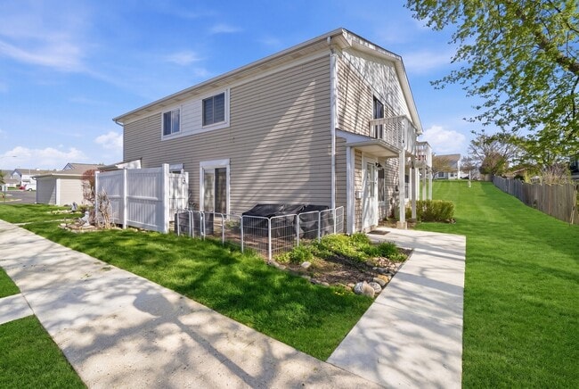 Photo - 1495 Cornell Ct