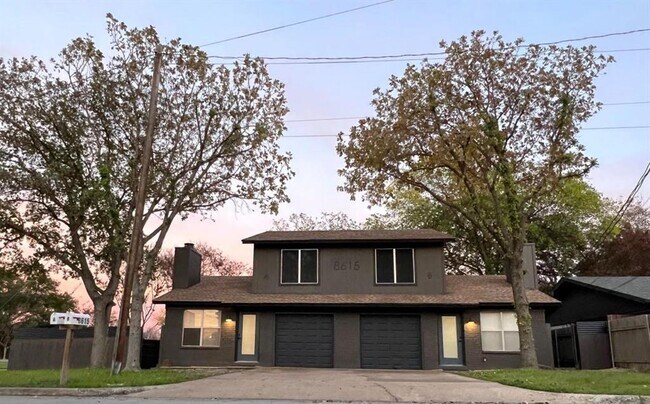 Photo - 8615 Bowling Green Dr