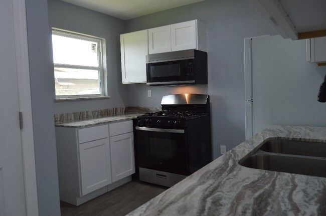 Photo - 219 Leon St Unit 18