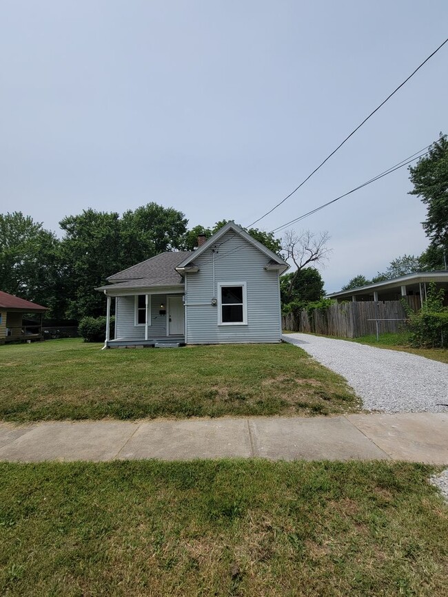 Photo - 2209 N Travis Ave