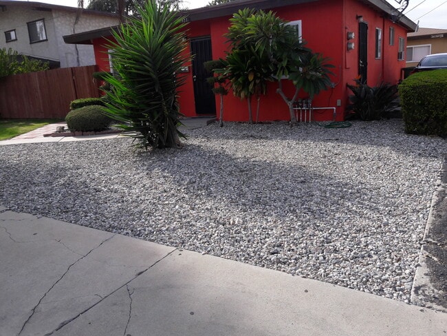 Building Photo - 14923 Larch Ave