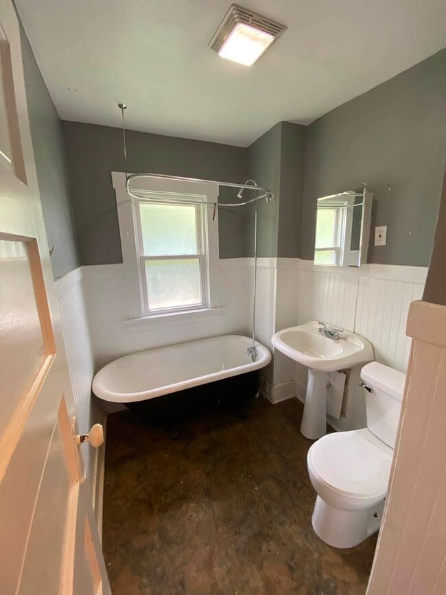 Photo - 2209 Farnam St Unit 2211 Farnam St