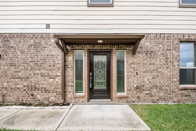 Photo - 1234 Willow Plains Ln