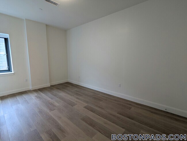 Photo - 1079 Commonwealth Ave Unit 311