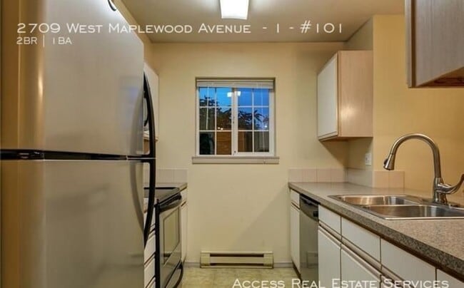 2709 W Maplewood Ave